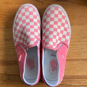 Pink checkered Vans slip on shoes - women’s 7.5